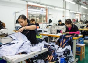 wholesale bag manufacturer sewing section