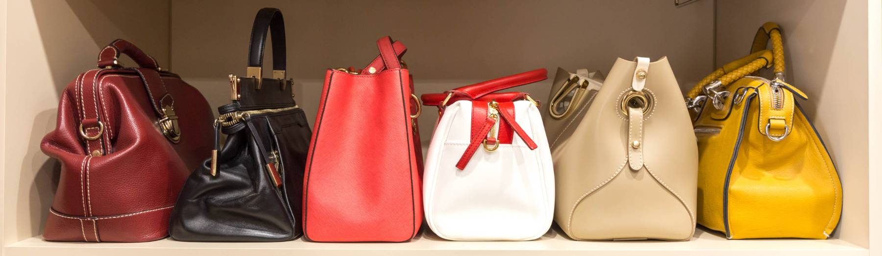 become wholesale bag distributor UAE