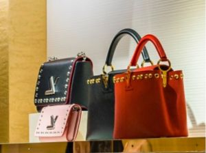 makeup bag manufacturers