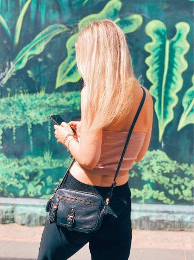 wholesale crossbody bags in texas